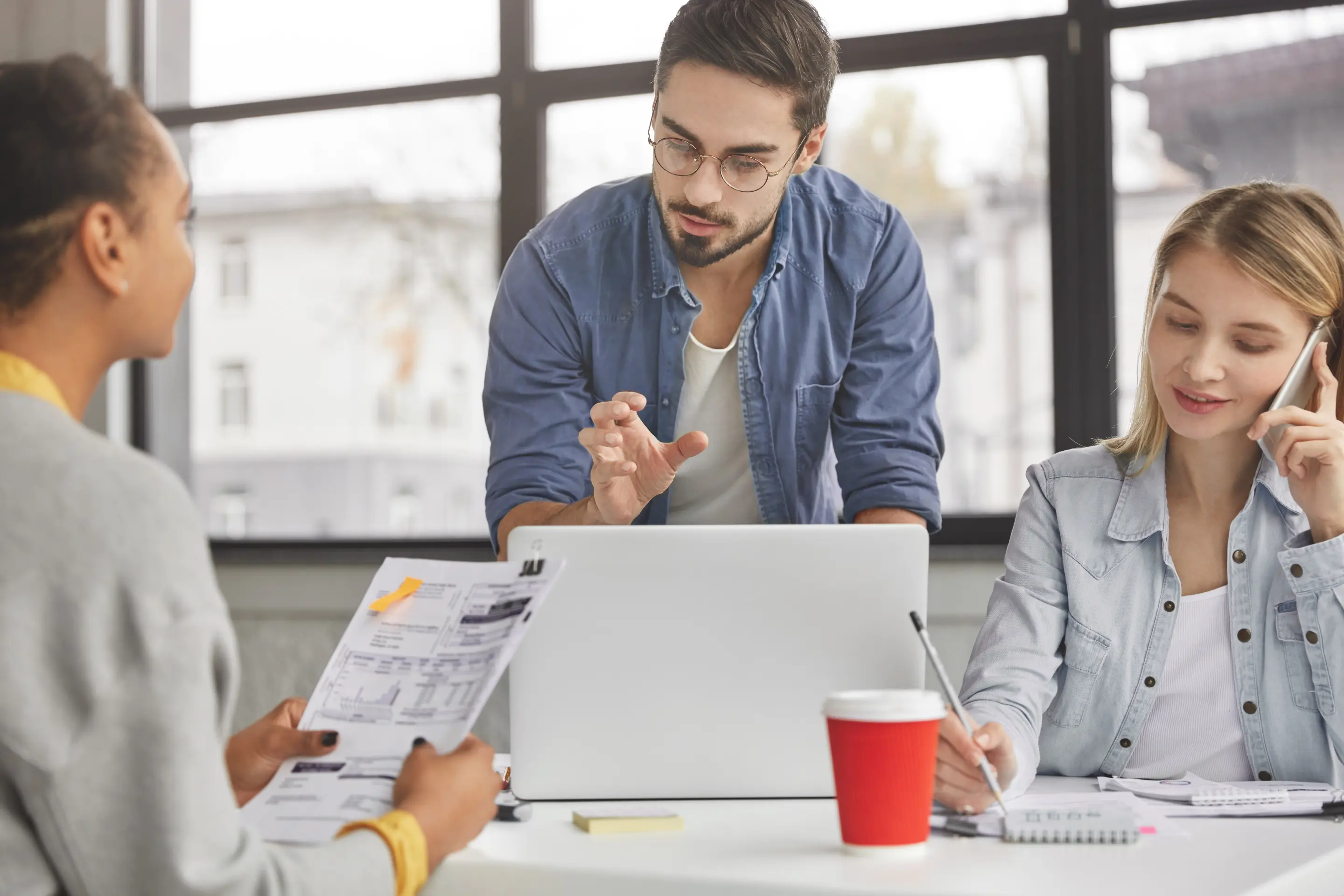 Perché i sondaggi interattivi sono una miniera d'oro per il coinvolgimento? Perché i sondaggi interattivi sono una miniera d'oro per il coinvolgimento?