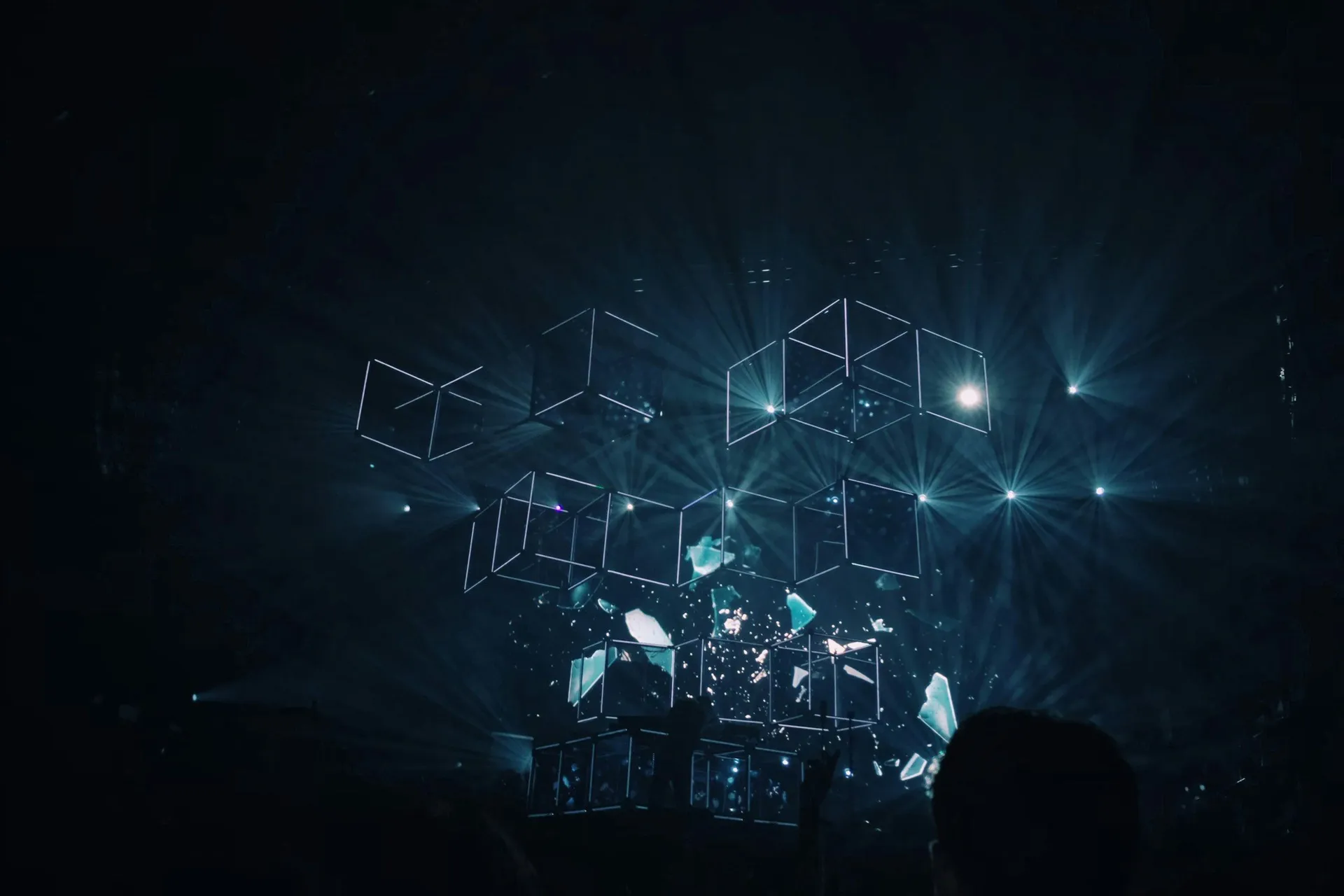 Почему экспорт твитов важнее ручного поиска по ленте? Почему экспорт твитов важнее ручного поиска по ленте?