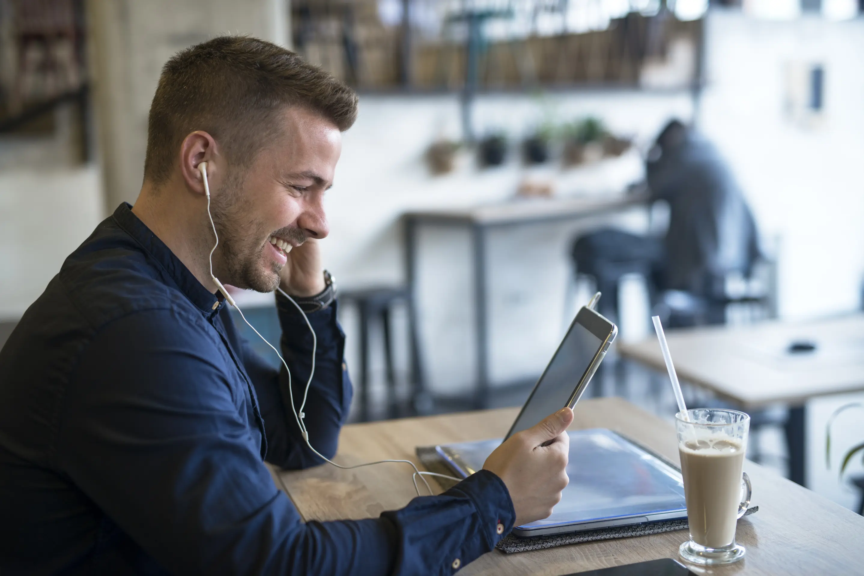 Wie verbessert Storytelling das verbindungsbasierte Marketing? Wie verbessert Storytelling das verbindungsbasierte Marketing?