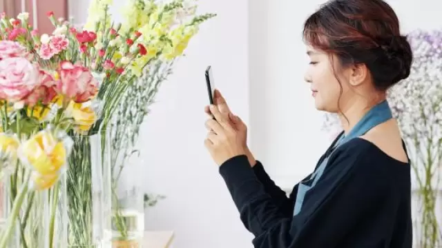 LinkedIn hikâye atma özelliği nasıl çalışıyor?
