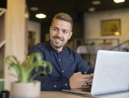 Curioso su come perfezionare il tuo feed di Instagram per il 2024? Curioso su come perfezionare il tuo feed di Instagram per il 2024?