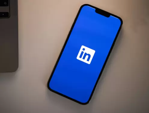 Curious about the new faces shaping digital marketing? Meet the twelve influencer types creating real change online!