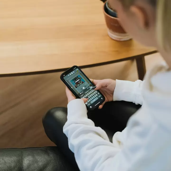 Ever wondered how to breathe new life into your articles and maximize visibility by transforming them into engaging Instagram posts?