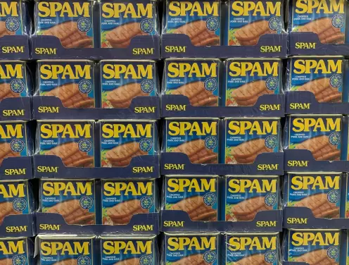 TikTok reklamlarınızda spam yorumları sessizce zarar mı veriyor ve bunları durdurmak için nihayet ne yapabilirsiniz?