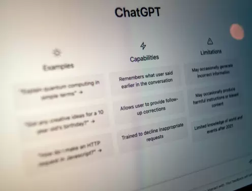 Is your business missing leads that never fill forms? Discover how always-on AI chatbots are changing the game for lead capture in 2025!