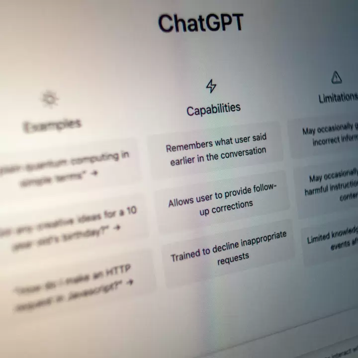 Is your business missing leads that never fill forms? Discover how always-on AI chatbots are changing the game for lead capture in 2025!