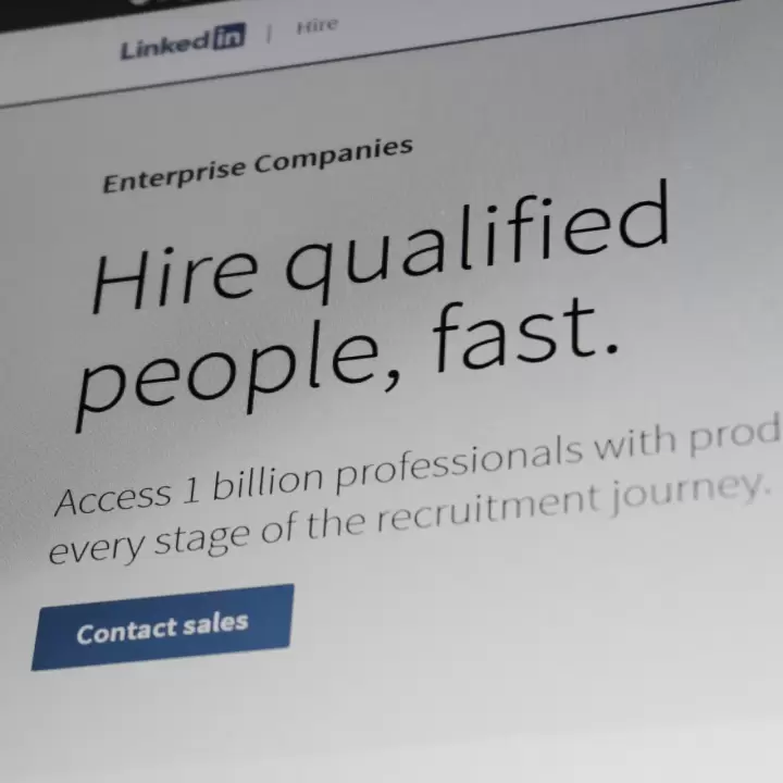 LinkedIn’de çalışan savunuculuğunun gizli gücünü ortaya çıkarmaya ve markanızın B2B etkisini dönüştürmeye hazır mısınız?