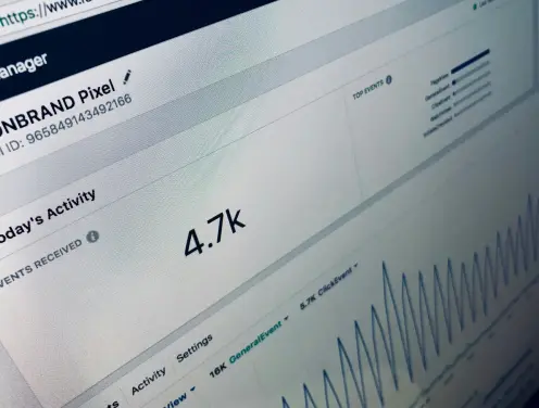 Bir anahtar kelimeyi tweetleyen tüm hesapları CSV'ye nasıl aktarabileceğinizi hiç merak ettiniz mi?