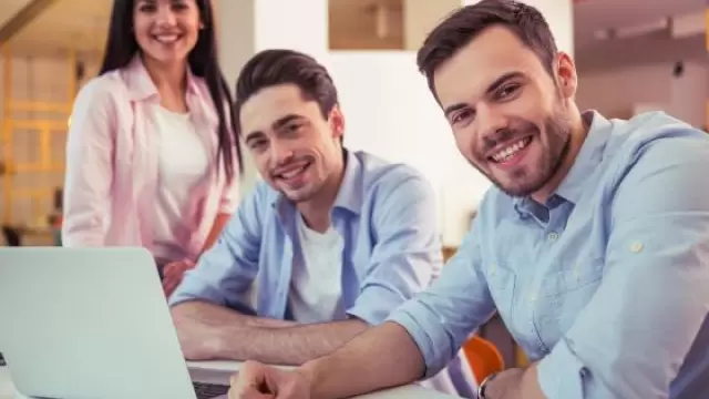 Who makes use of stock photos? Who makes use of stock photos?