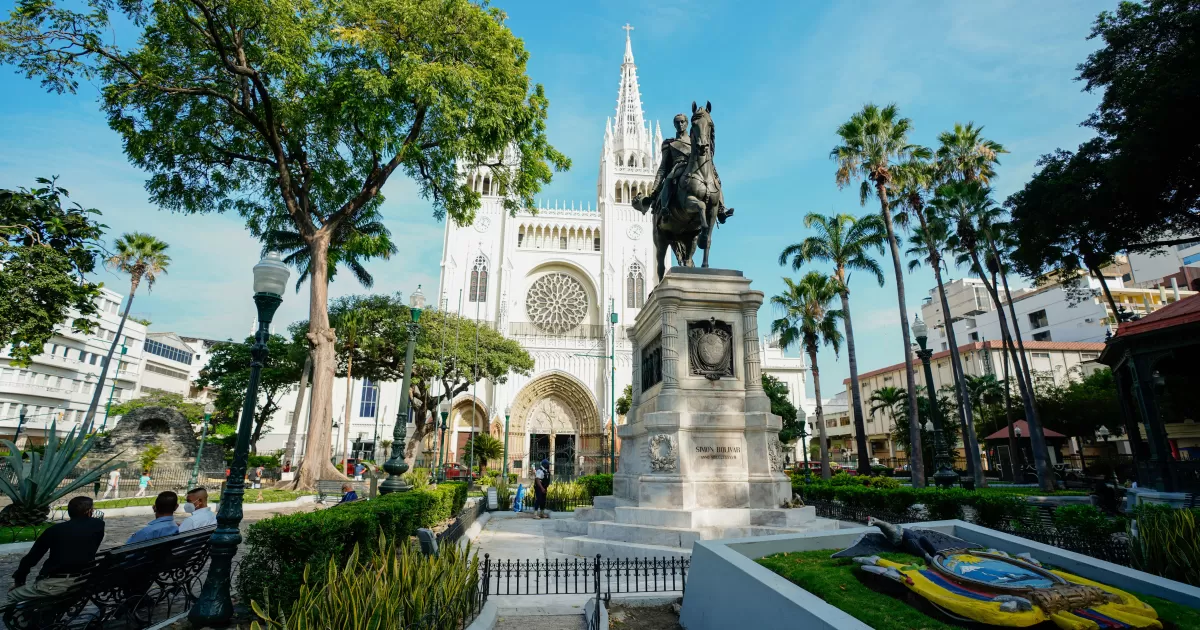 When is the best time to post on social media in Guayaquil?