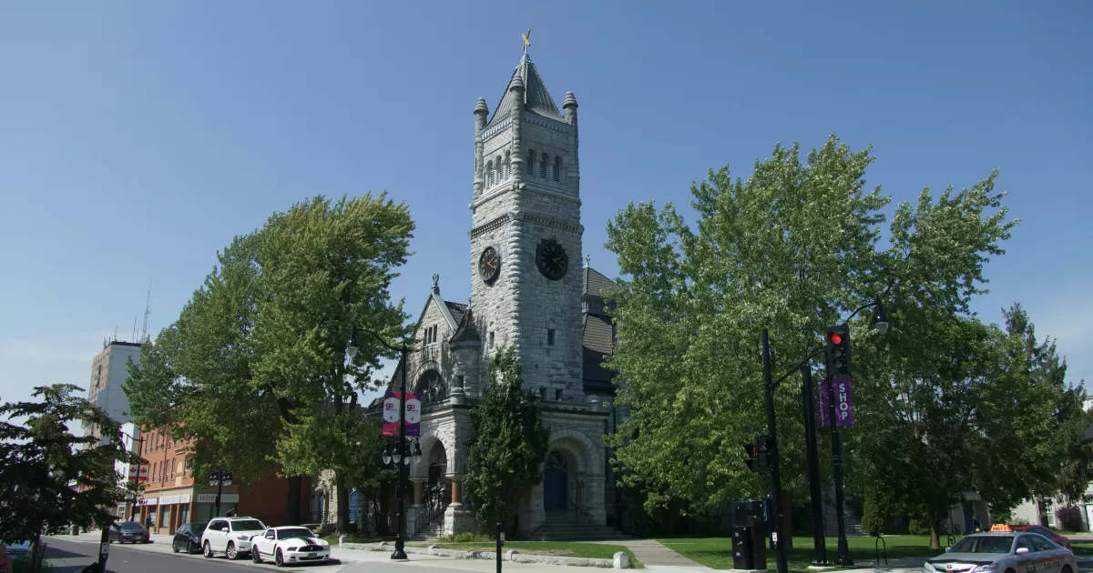 When is the best time to post on social media in Kingston?
