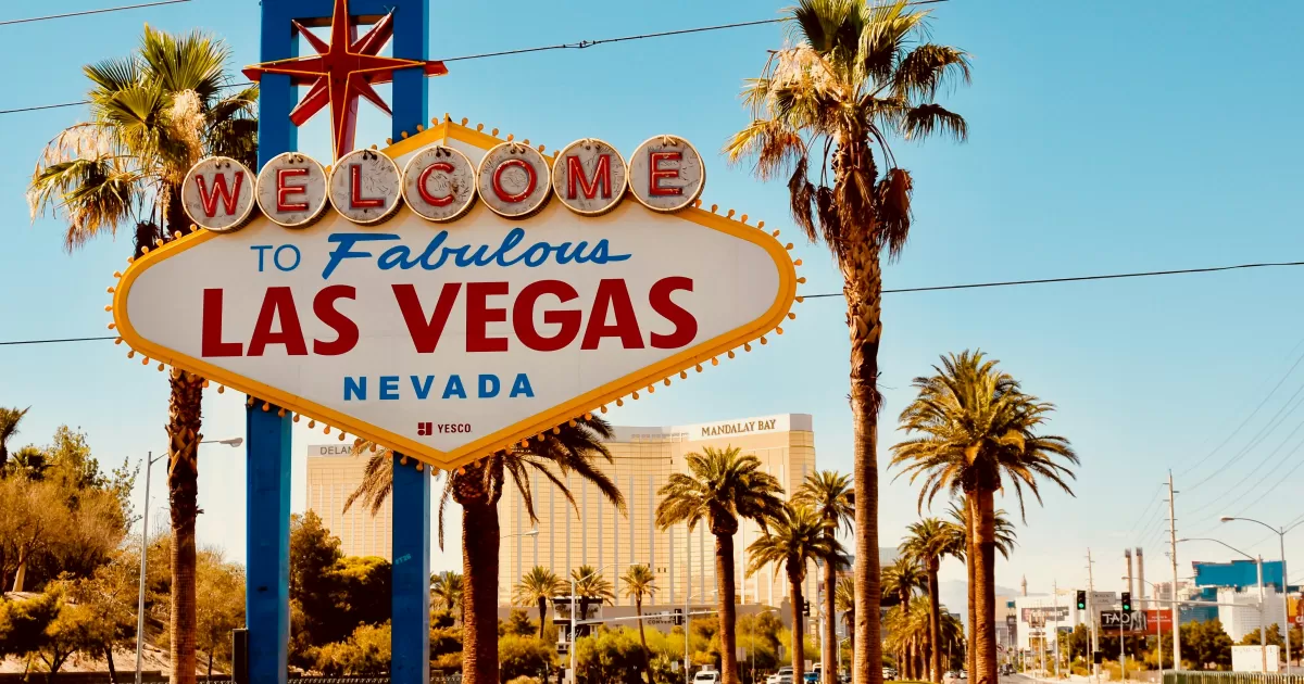 When are the optimal times to post on social media in Las Vegas?