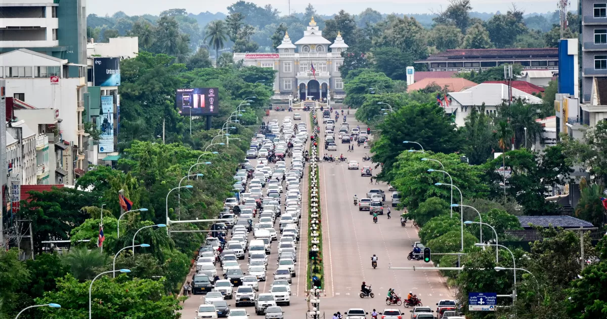 What are the best times to post on social media in Vientiane?