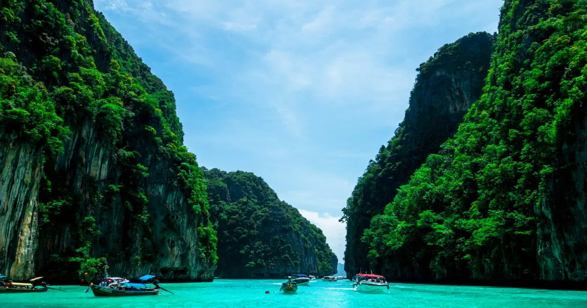 When is the best time to post on social media for Phuket?
