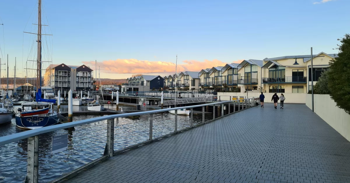 ¿Cuáles son las mejores horas para publicar en redes sociales en Launceston?