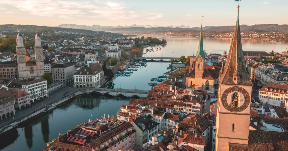 When is the best time to post on social media in Zurich?