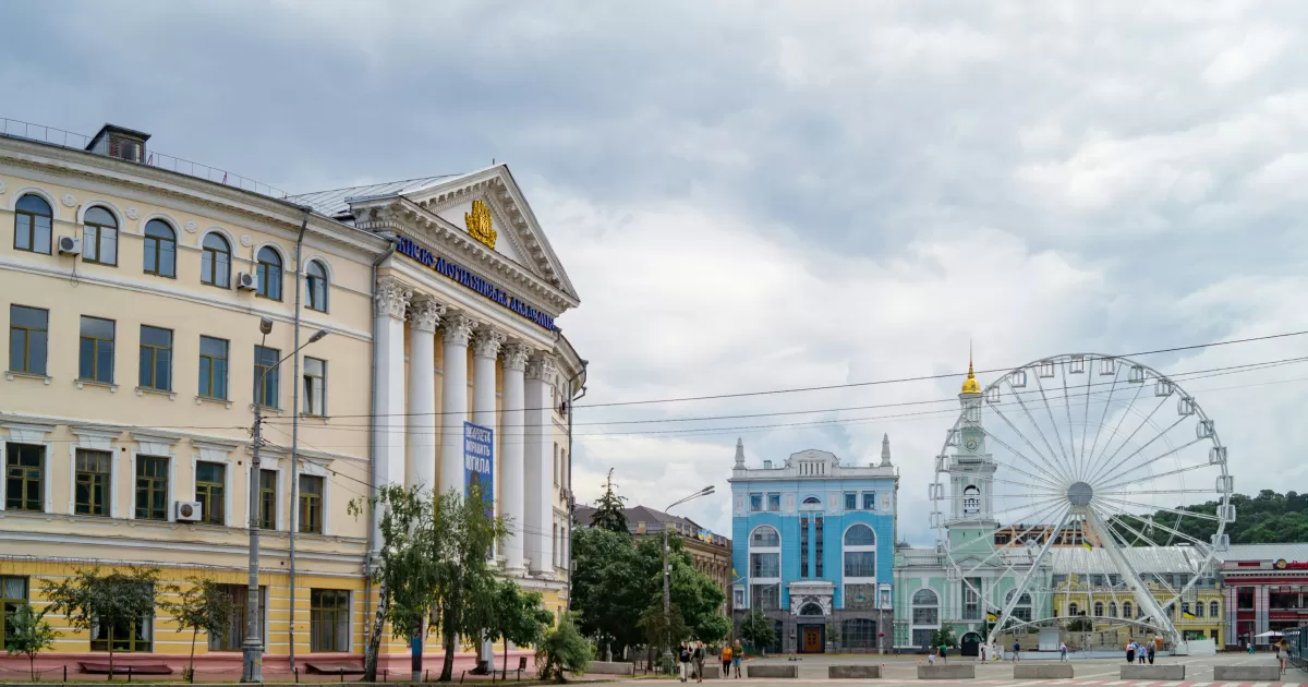 What is the best time to post on social media in Kharovsk?