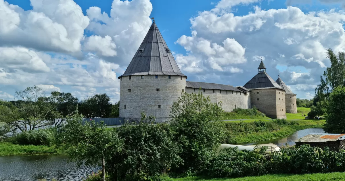 Wann ist die beste Zeit, um in 'Europe/Kirov' Zeitzone auf Social Media zu posten?