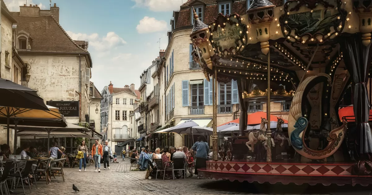 When is the Best Time to Post on Social Media in Dijon?